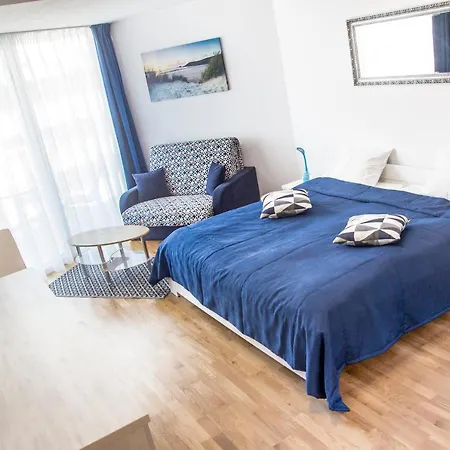 Al-Dom Apartament Seaside Z Bocznym Widokiem Na Morze I Miejscem W Hali Garazowej Kolobrzeg Exterior photo