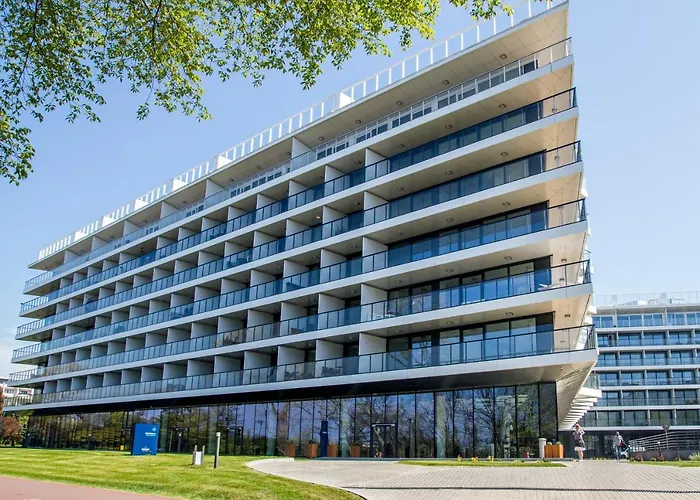 Al-Dom Apartament Seaside Z Bocznym Widokiem Na Morze I Miejscem W Hali Garazowej