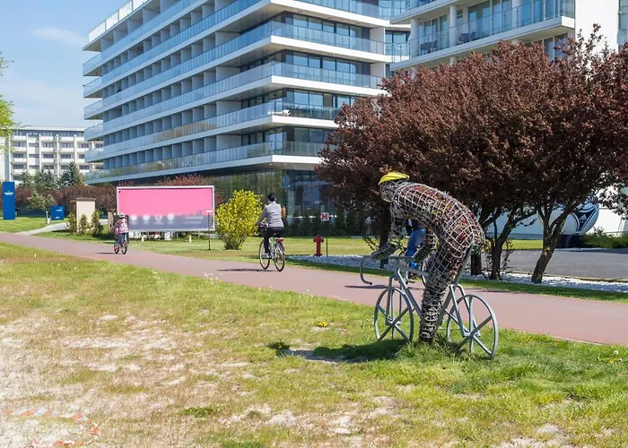 Al-Dom Apartament Seaside Z Bocznym Widokiem Na Morze I Miejscem W Hali Garazowej